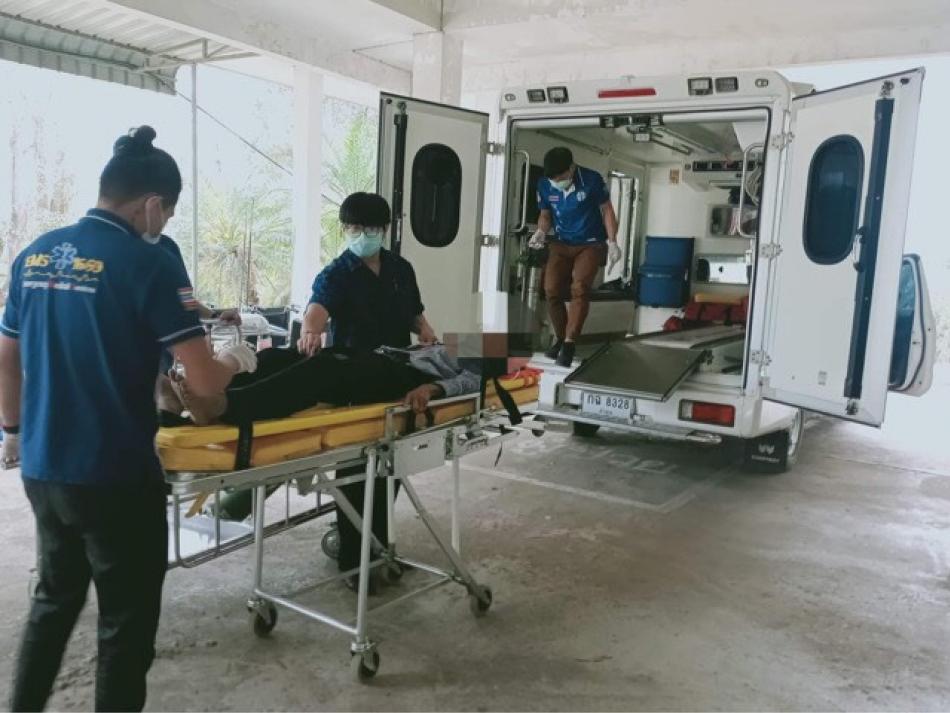 วันที่ 2 เมษายน พ.ศ. 2564 เวลาประมาณ 10.20 น. ศูนย์กู้ชีพ อบต.ทุ่งหัวช้าง ได้รับแจ้งจาก รพ.ทุ่งหัวช้าง ให้ออกรับผู้ป่วย บ้านเลขที่ 19/2 หมู่ 5 พบเป็นชาย 1 ราย อายุ 76 ปี รู้สึกตัวดี มีอาการแขนขาอ่อนแรง เหนื่อย หอบ หายใจเร็ว กู้ชีพ อบต.ทุ่งหัวช้างได้ทำการปฐมพยาบาลและนำส่ง รพ.ทุ่งหัวช้าง เรียบร้อยแล้วค่ะ