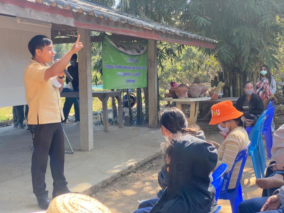 การประชาคมจัดทำแผนหมู่บ้าน จำนวน 2 หมู่บ้าน 1. หมู่ที่ 7 บ้านสัญชัย 2. หมู่ที่ 12 บ้านดอยวงค์ ณ วัดม่วงคำ อำเภอทุ่งหัวช้าง จังหวัดลำพูน